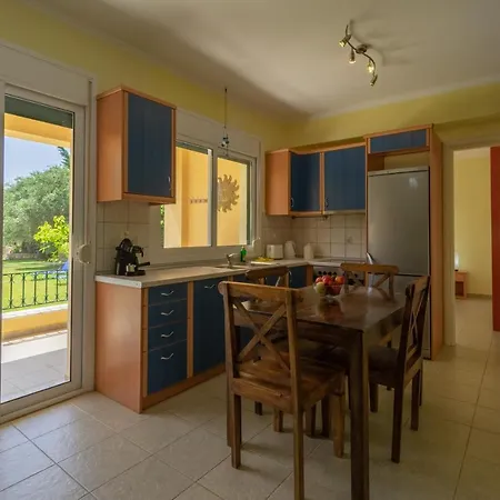 Beachfront Barbati 1 , Corfu וילה